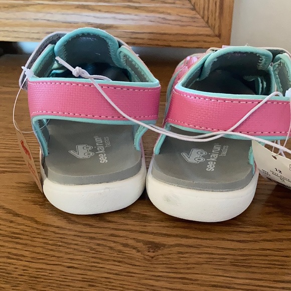 New See Kai Run girls Velcro pink sandals 12 - Picture 5 of 6